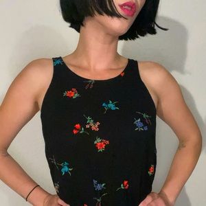🖤💐 Old Navy Black Floral Muscle Tee Shirt